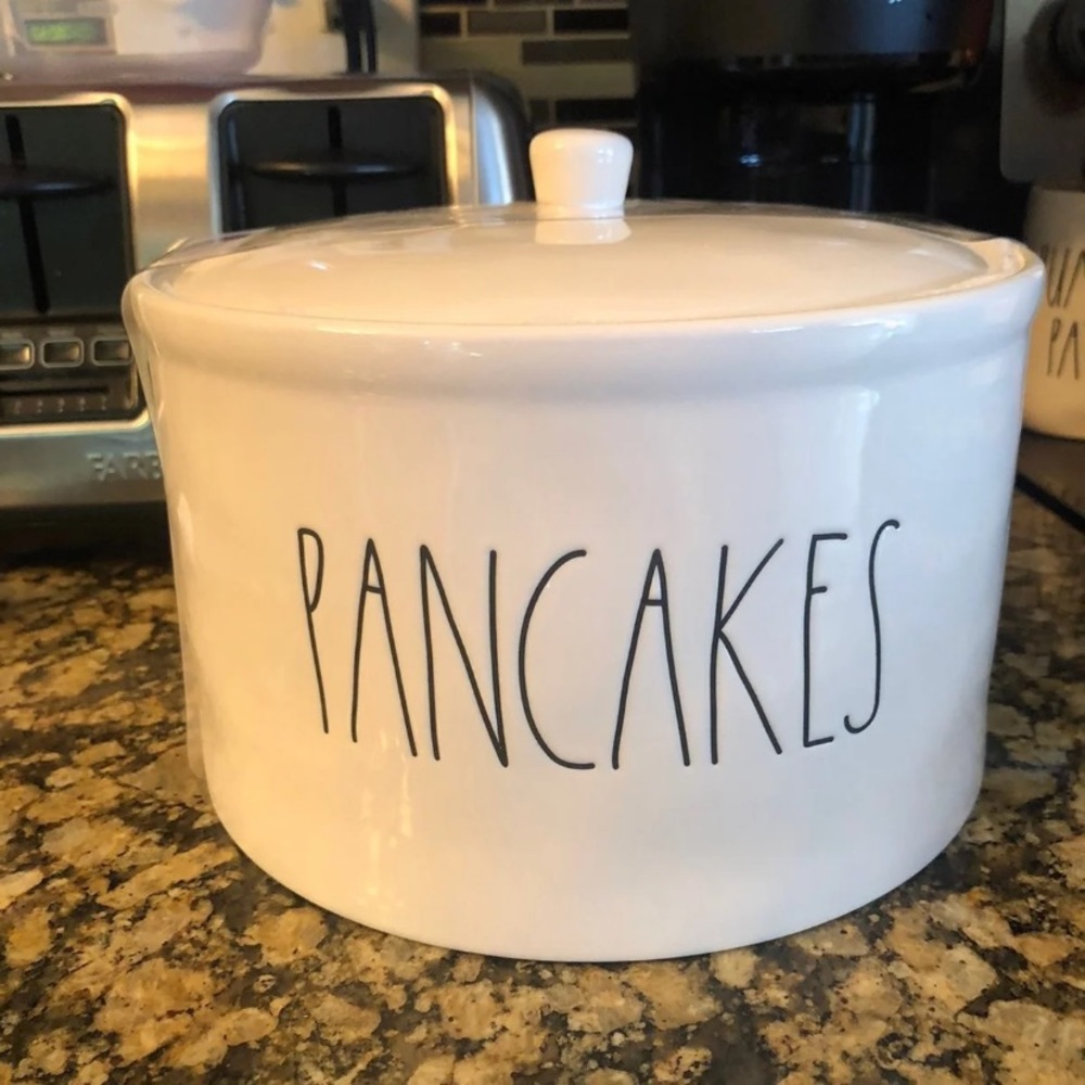 Rae Dunn PANCAKES warmer with lid